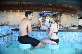 Cruise & Maritime Columbus Interior PoolBarShot.JPG